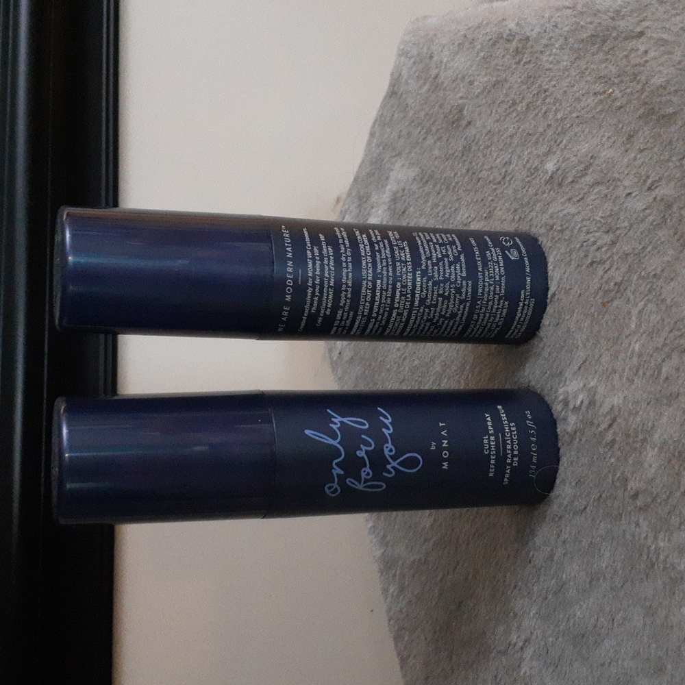 Monat Curl Refresher Spray